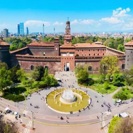 Yellow Flat Central Milan Bagian luar foto